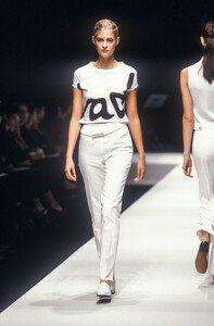 261988396_sarahthomassf9852.thumb.jpg.a1e86b850d36c51a02d538ae83282a46.jpg