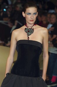 zikova f01ysl-HC-77e.jpg