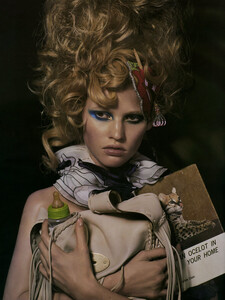 31799_VogueFra_March07_LaraStone_MarkSegal002_123_67lo.thumb.jpg.3a304fc73f6ab75a0412392c72f0f75c.jpg