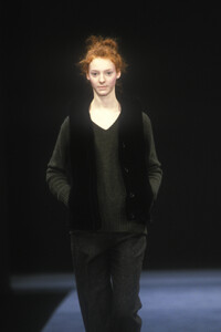 318914487_BCBG1998WomenRTW78.thumb.jpg.b51a379ec2c2bfc4e0eef779bf484224.jpg
