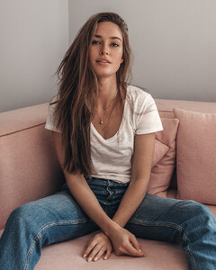 Emma Grattidge large-1559220754-47780c1eb2436050642b9978c16af562.jpg