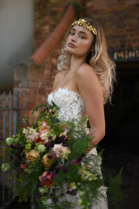 38-Gala-Lahav-Glamour-shot-on-location-in-Puglia-Italy.-Imgaes-by-Tilly-Trotters-Bridal-Boutique-1.thumb.jpg.52d69babfa5ced34f0a64e298b0f0f44.jpg