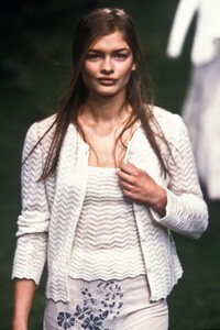487370052_EmanuelUngaro1999WomenRTW60.thumb.jpg.95783bec7d7ea15a473e3e9b7154987f.jpg
