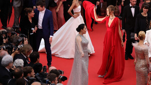 492134244_JosephineSkriver-CannesFilmFestival2019_05.20LaBelleEpoqueRedCarpet30.thumb.jpg.8dd9e1720d4b237669c1233ae785ef15.jpg