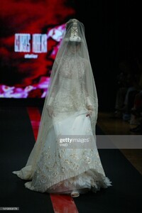 Georges Chakra spring 2003 (2).jpg