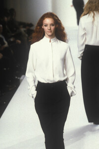 774829916_RalphLauren1998WomenRTW74.thumb.jpg.1bbfd57f9164141f52452272139861e6.jpg