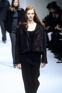 775659375_LesCopains1998WomenRTW57.thumb.jpg.857a3f7b04fdafe0903ffa8ce85e7f1b.jpg