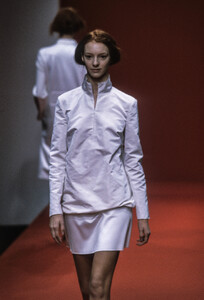 935257770_MiuMiu1998WomenRTW36.thumb.jpg.6f9f37287b4c35df568d57d666920afc.jpg