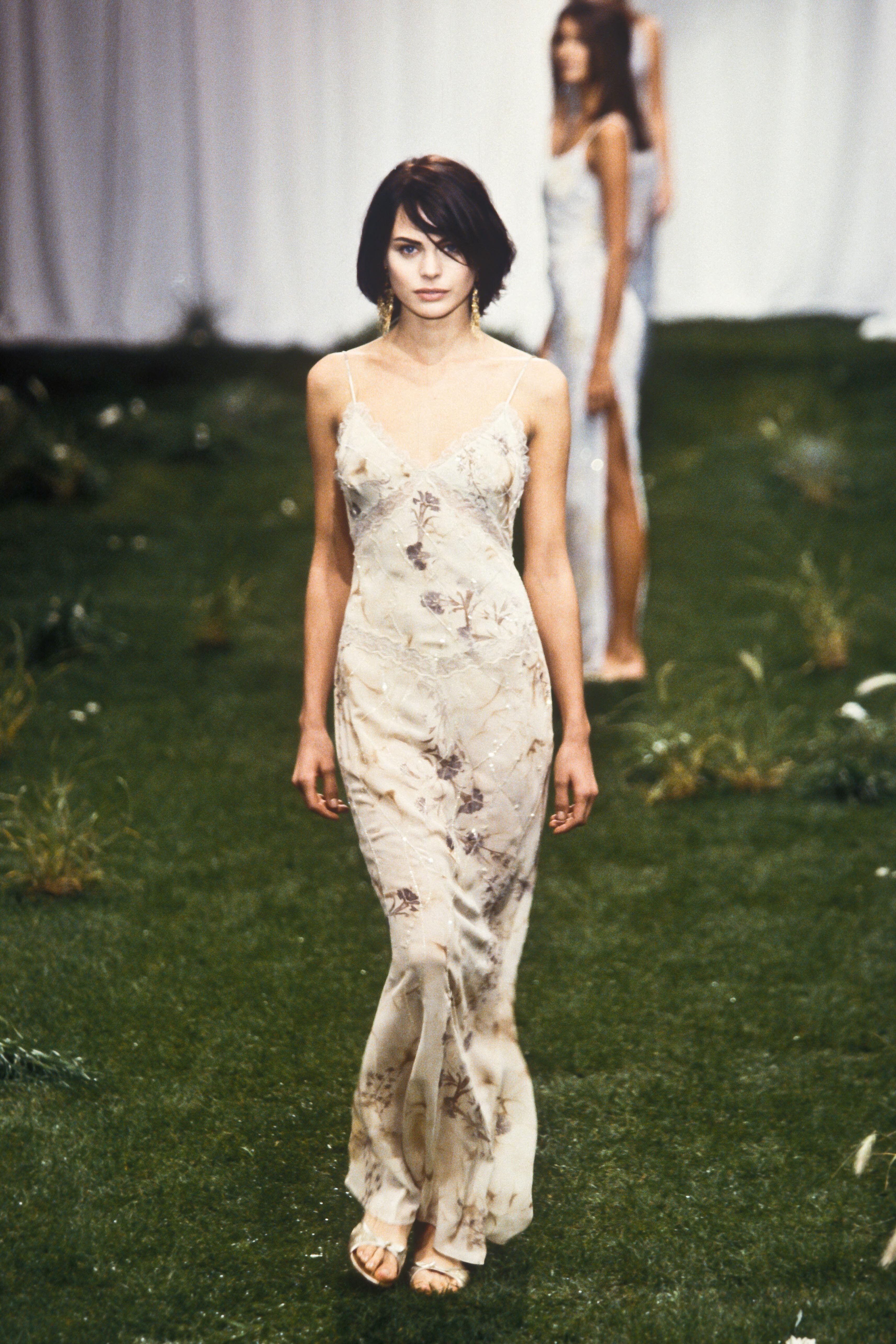 Emanuel Ungaro 1999 Women RTW 22.jpg