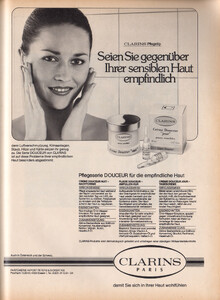 ClarinsDoucerAdpetraDe0483.thumb.jpg.256438ad35082bccf64cf6444f64511a.jpg