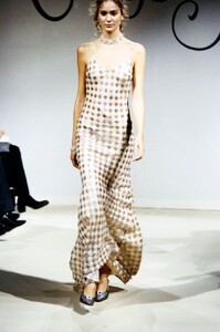 Colette-Dinnigan-FW-2000-7.thumb.jpg.75ddb6f5050ed24ae2d1ccbca63c09e0.jpg
