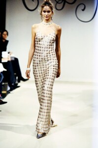 Colette-Dinnigan-FW-2000-8.thumb.jpg.72c732315ff97bb5c2e8890857388018.jpg