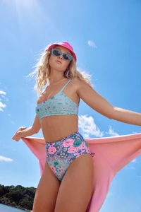 ETTABANDEAU-MARINA-CAMPAIGN-7.webp