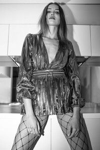 Exclusive-Fashion-Editorials-June-2017-Anastasia-Krivosheeva-by-Saint-Yvy-1-2.jpg
