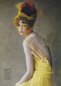 Feast_Demarchelier_US_Vogue_February_2010_04.thumb.jpg.d6d37a942244a0bb780015d6e5a83df6.jpg