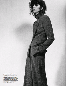 Femme_Schorr_Vogue_Paris_May_2015_03.thumb.png.926ac0eaa34e0a1f3fb7654bb010ffb2.png