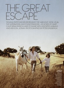 Great_Lindbergh_US_Vogue_August_2012_02.thumb.jpg.f13e806add052e9e45c8ddf83d98b2fa.jpg