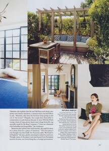 Halard_US_Vogue_February_2012_04.thumb.jpg.713b918b7d8d4704f1b6c1c8b2af7ae9.jpg