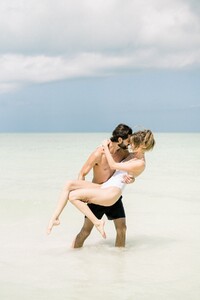 Holbox-Mexico-Destination-Engagment-Wedding-110.jpg