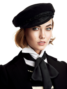 Karlie_Kloss_by_Patrick_Demarchelier_for_Vogue_Japan_January_2014__0_-cover_without_texts.thumb.png.04213ca81c6f9c26dafa4c820b08a53c.png