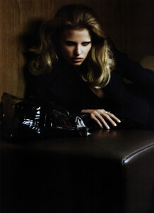 Lady_07.thumb.jpg.5973d3d9a2a0445500561bb0ac00ec6e.jpg
