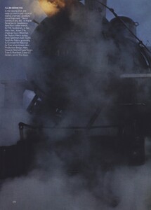 Leibovitz_US_Vogue_February_2010_13.thumb.jpg.45f3037a7a27b6013f2e99ca9a15c03b.jpg