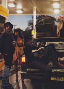 Leibovitz_US_Vogue_June_2010_13.thumb.jpg.1049ccd0a65f9ad40f62fdd19cfbdc72.jpg