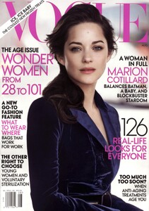 Lindbergh_US_Vogue_August_2012_Cover.thumb.jpg.f5fe5898b20a3c2fe529984fdc4cd54f.jpg