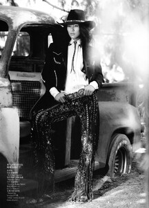Liu_Wen_02.thumb.jpg.0e0e5f9240c84fb61827293e33e0058f.jpg