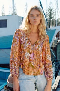 MAGNOLIA-BLOUSE-MANDARIN-CAMPAIGN-3.webp