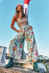 MAGNOLIA-JUMPSUIT-SENCHA-CAMPAIGN-1.webp