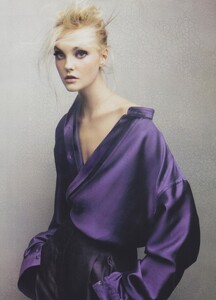 McDean_US_Vogue_February_2012_02.thumb.jpg.082c315155c7e4374fd7c72f73b8e624.jpg