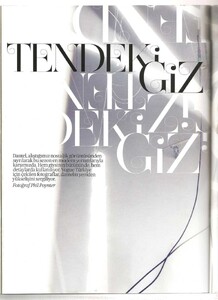 Poynter_Vogue_Turkey_September_2010_01.thumb.jpg.30c35f07fa198324444b740ba8f9ab02.jpg