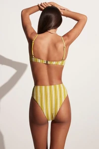 S158-FFS290-TSP-TEMARASTRIPEPRINT-FARRAHBIKINITOP-22211-FaithfullTheBrand-D2-0970_87e7cc17-b0e8-488b-92ee-00a2ca924b7f_1800x.webp