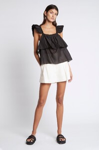 S27-22CR1348_RomanceRuffleShoulderCami_Black-211033-Aje-1028_fullshot.jpeg