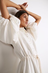 S36-22CR5190_EstateBeltedShirtDress_Ivory-211033-Aje-0350_detailshot.jpeg
