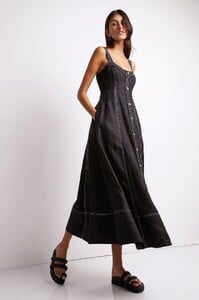 S37-22CR5195_BreathlessStitchMidiDress_Black-211033-Aje-1079_fullshot.jpeg