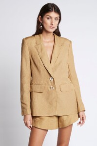 S56-22CR2060_EstateCutOutBlazer_Taupe-211033-Aje-1728_frontshot.jpeg