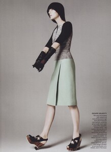 Sims_US_Vogue_January_2012_08.thumb.jpg.c24892396945bf0b795e66543ceb1f60.jpg