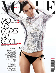 Sims_Vogue_Paris_June_July_2015_Cover.thumb.jpg.6d625e09e8139502a88fbd492668ca69.jpg