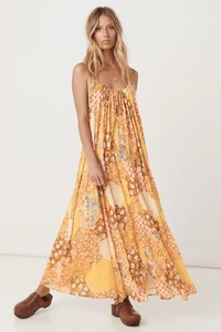 Spell-FredaStappyMaxiDress-Amber-1378.webp