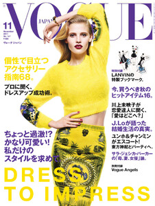 VOGUE_Japan_2011-11_Cover.thumb.jpg.41a08cf0aab0db31974823d6c2e086b1.jpg