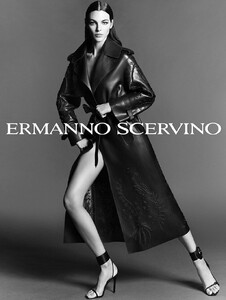 Vittoria-Ceretti-Ermanno-Scervino-SS23-01.jpg