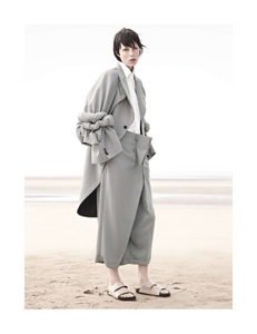 Vogue_Paris_N_942_-_Novembre_2013_03.thumb.png.b105a5d401b343aae801c15484eeb920.png