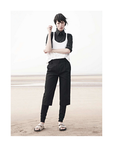 Vogue_Paris_N_942_-_Novembre_2013_07.thumb.png.599ed033b021f8078ff53c4367f82579.png