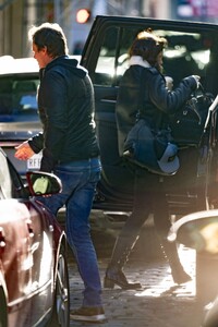 cindy-crawford-and-rande-gerber-new-york-12-18-2022-3.jpg