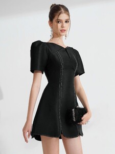 della_dress1_87573fe9919d4171acfb9056b8ef8f5c_master.jpg