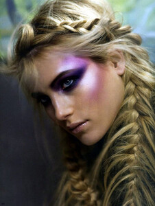 dree-hemingway-vogue-nippon-july-2010-01-e1275946223343.thumb.jpg.39256c63ec2e8e495681d8965849f7ae.jpg