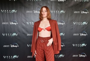 ellie-bamber-willow-special-influencer-screening-in-hollywood-11-28-2022-4.jpg