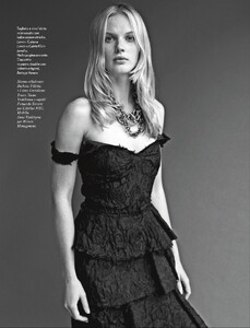 fashion_scans_remastered-anne_v-amica_italy-september_2013-scanned_by_vampirehorde-hq-13.thumb.jpg.4e5dac0891daa84a1a25a12d82a8ac9f.jpg
